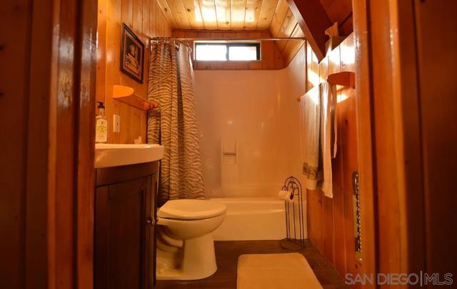 Image 11 of 16 For 3107 Valley View Dr