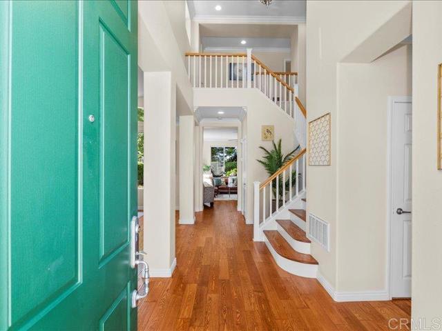 2381 Avenida Helecho, Carlsbad CA: https://media.crmls.org/mediaz/cf928c1f-bf81-4f67-9b1b-04f891363e2e.jpg