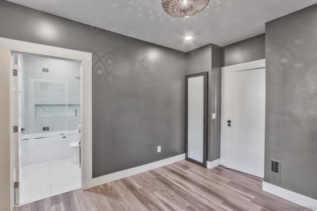 1035 Edgemont Place, San Diego CA: https://media.crmls.org/mediaz/cf93a4b1-8413-40cc-846e-e39e7dbcae75.jpg