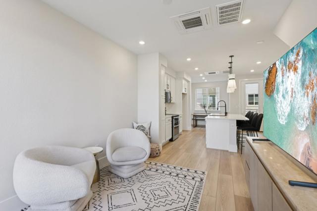 473 Sentinel Drive, Alameda CA: https://media.crmls.org/mediaz/cf93b4d3-5a76-4d73-9828-283fae342c81.jpg