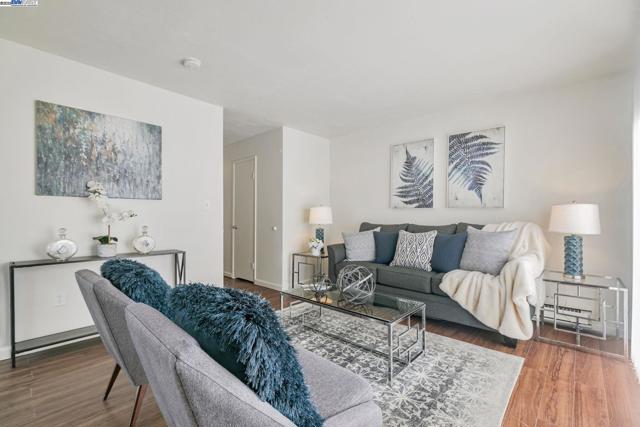 38627 Cherry Ln, Fremont CA: https://media.crmls.org/mediaz/cf948b99-4f74-49ae-a636-b38533b57bed.jpg