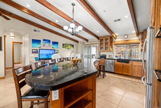 Detail Gallery Image 8 of 26 For 8321 Sheila St, El Cajon,  CA 92021 - 3 Beds | 2 Baths