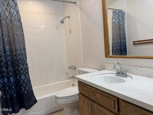 8223 Tiara Street, Ventura CA: https://media.crmls.org/mediaz/cf94fde7-b0ac-45b3-bdce-58ce79740a90.jpg