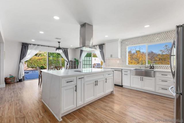 Image 10 of 62 For 9431 Lilac Rd