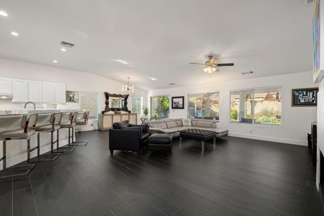 79788 Dandelion Drive, La Quinta CA: https://media.crmls.org/mediaz/cf9605f1-83cd-44ca-be32-0f44cf988266.jpg