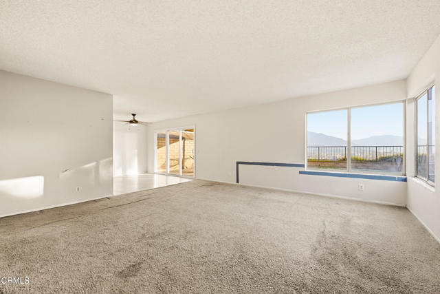 Detail Gallery Image 5 of 42 For 5174 Laurel Park Dr, Camarillo,  CA 93012 - 3 Beds | 2 Baths