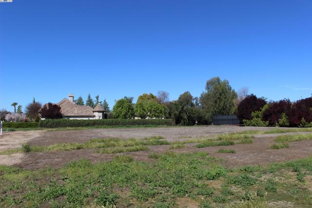 Image 8 of 19 For 8485 Ranch Rd