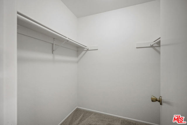 15207 Magnolia Boulevard, 116 photo 21