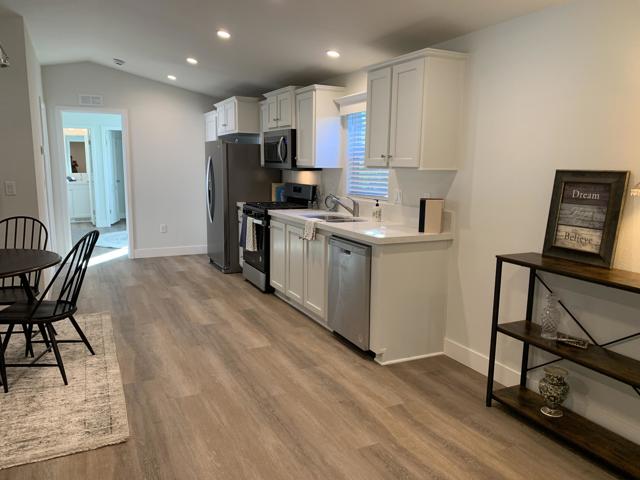 67920 E Palm Canyon Drive, Cathedral City CA: https://media.crmls.org/mediaz/cf973a28-9256-439c-8a37-a2815f9e9b7e.jpg