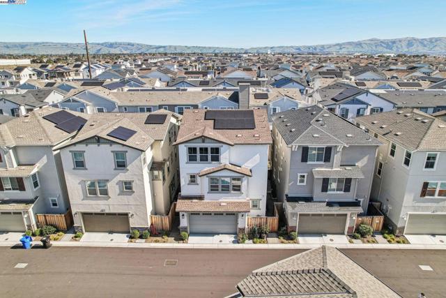 Image 43 of 60 For 37450 Watersail Way