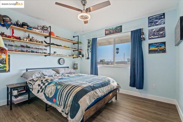 3164 Bixler Rd, Brentwood CA: https://media.crmls.org/mediaz/cf996b7e-c096-4021-a682-6831786d5084.jpg