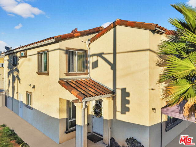 1503 E Gage Avenue, Los Angeles CA: https://media.crmls.org/mediaz/cf99d37e-77b4-4202-a8af-c9f20224fe33.jpg