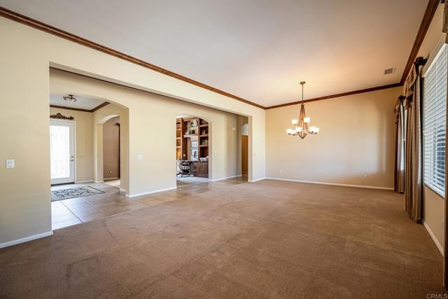 387 MELBOURNE GLN, Escondido CA: https://media.crmls.org/mediaz/cf99dad0-f5dc-4581-94e1-13f98d67ac6a.jpg