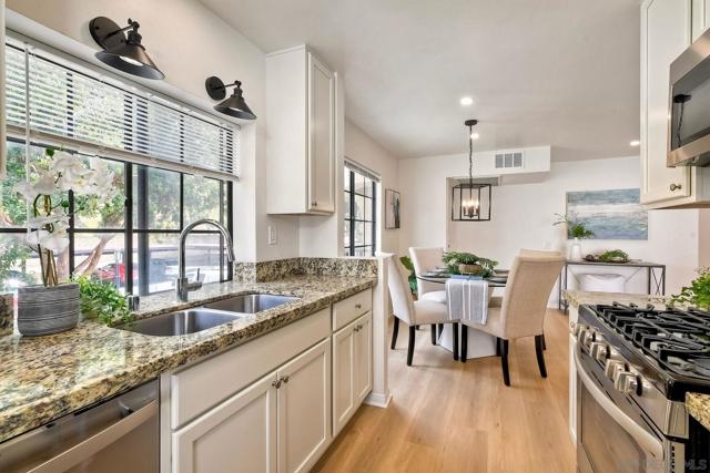 13260 Wimberly Sq, San Diego CA: https://media.crmls.org/mediaz/cf9a071f-9e20-440b-aaf8-ce1a9d2fa47e.jpg
