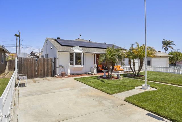 1213 Doris Avenue, Oxnard CA: https://media.crmls.org/mediaz/cf9a5b12-8310-494e-8861-61708db4fddc.jpg