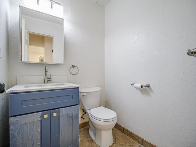914 Acosta Plaza, Salinas CA: https://media.crmls.org/mediaz/cf9b7e2e-3b38-4887-acbb-56cc3b1417ee.jpg
