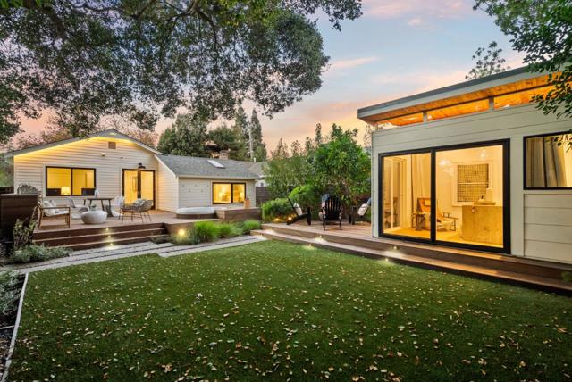 628 8th Avenue, Menlo Park CA: https://media.crmls.org/mediaz/cf9cde41-ab42-40dd-a1d1-5c3ed5ee13e1.jpg