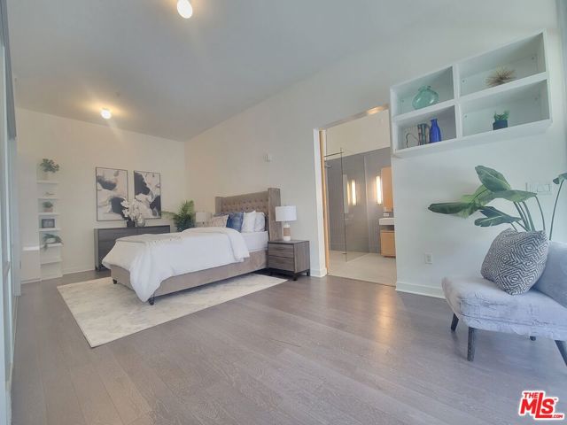 Image 7 of 31 For 4080 Glencoe Avenue 124