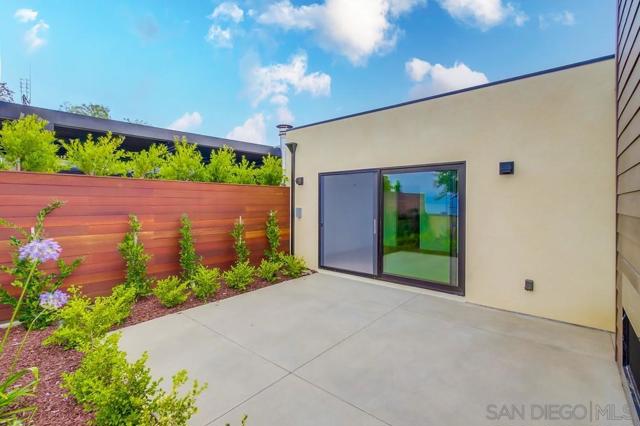14066 Crest Way, Del Mar CA: https://media.crmls.org/mediaz/cf9d2baa-65af-4c78-90aa-bd74726ebe46.jpg