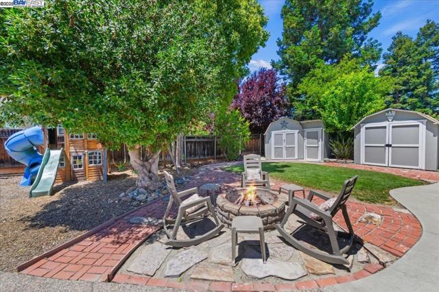 335 Beverly St, Livermore CA: https://media.crmls.org/mediaz/cf9fbf80-a64d-44c3-9d23-447eed7ac0fb.jpg