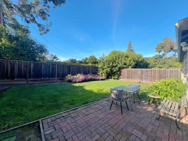 1031 Amarillo Avenue, Palo Alto CA: https://media.crmls.org/mediaz/cf9ff79d-01dd-4c7a-bb98-12898f70cb29.jpg