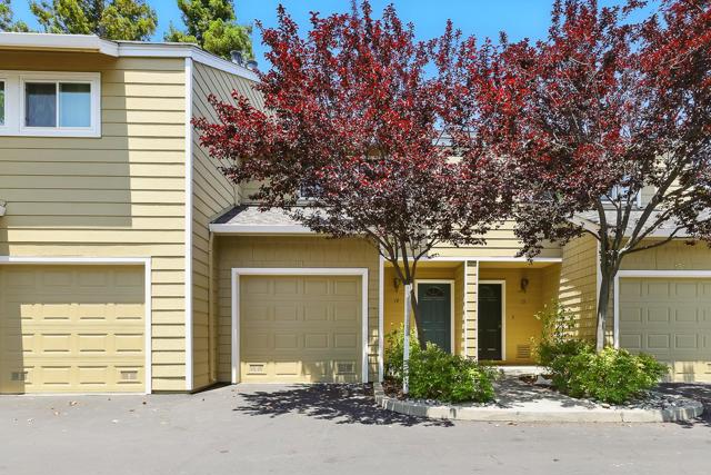 181 Ada Avenue, Mountain View CA: https://media.crmls.org/mediaz/cfa2e99a-dc76-43ff-8524-2ef356af1f50.jpg