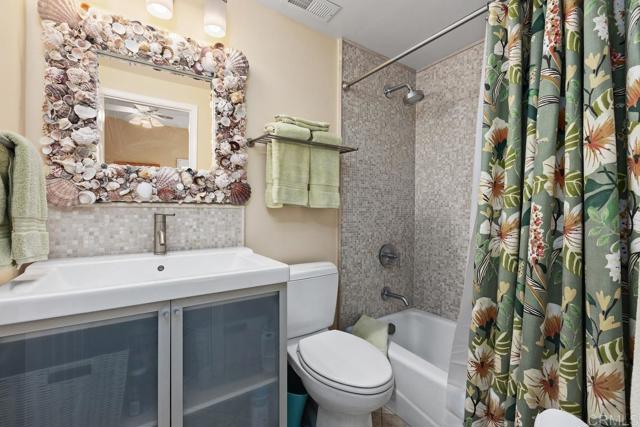 Detail Gallery Image 22 of 74 For 4170 Andros Way, Oceanside,  CA 92056 - 3 Beds | 3/1 Baths