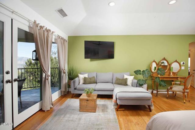 Detail Gallery Image 33 of 58 For 1336 Sugar Loaf Dr, La Canada Flintridge,  CA 91011 - 5 Beds | 4/1 Baths