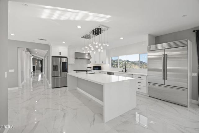 40 Saddlebow Road, Bell Canyon CA: https://media.crmls.org/mediaz/cfa3c865-f3cc-4e7d-8c43-a7ae160b47a1.jpg
