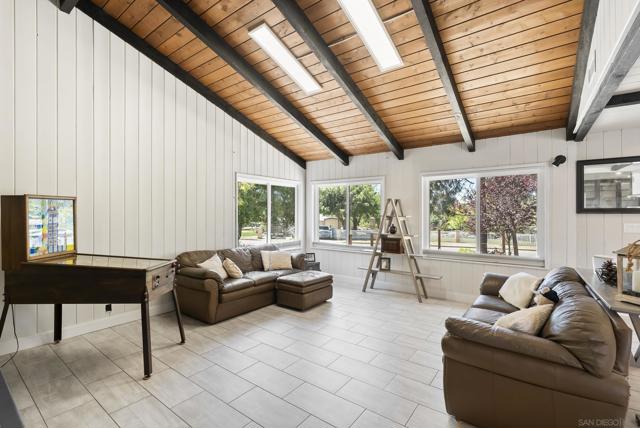 2824 Scenic View Rd, Alpine CA: https://media.crmls.org/mediaz/cfa50f1d-c05a-48c1-805c-38b5d2fceb47.jpg