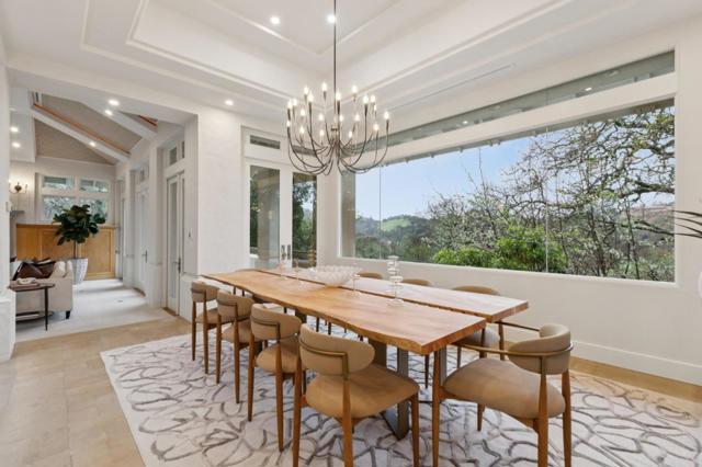 24292 Elise Court, Los Altos Hills CA: https://media.crmls.org/mediaz/cfa533ed-9fbf-4bee-9586-13d93703f7cb.jpg