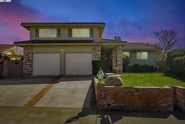 Image 3 of 60 For 25660 Paul Ct