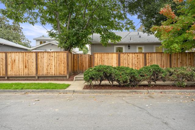 840 N 15th Street, San Jose CA: https://media.crmls.org/mediaz/cfa5ce2f-e507-4b98-8890-8d641ed460d9.jpg