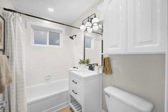 362 N Murphy Avenue, Sunnyvale CA: https://media.crmls.org/mediaz/cfa5e08b-d103-4561-ac3a-5afd9c53d2bb.jpg