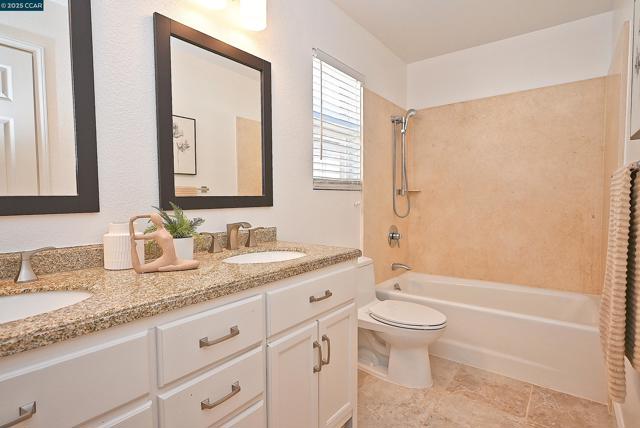 230 Triana Way, San Ramon CA: https://media.crmls.org/mediaz/cfa7488b-9cf1-423e-8995-18fa71e30bc6.jpg