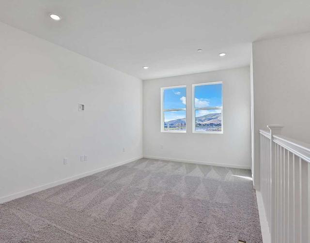 5712 Lake Club Drive, Fairfield CA: https://media.crmls.org/mediaz/cfa84eba-1945-49e5-b254-11cdcd901be7.jpg