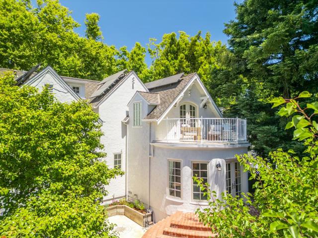 729 Concord Way, Burlingame CA: https://media.crmls.org/mediaz/cfa8ecec-6c71-430c-bbcc-c5901e2fa416.jpg