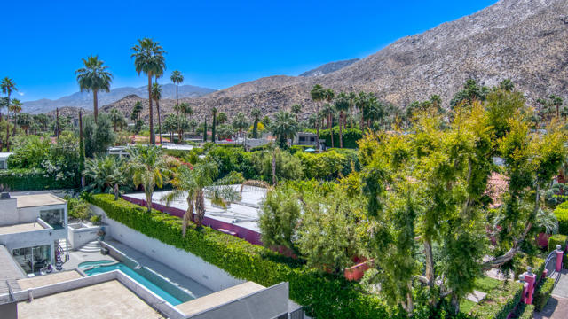 257 W El Camino Way, Palm Springs CA: https://media.crmls.org/mediaz/cfa9661b-283b-4daa-8500-370246a89964.jpg