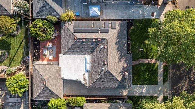 1216 Hermosa Way, San Jose CA: https://media.crmls.org/mediaz/cfa9f92b-33fc-4f97-b33c-67a5f199e081.jpg