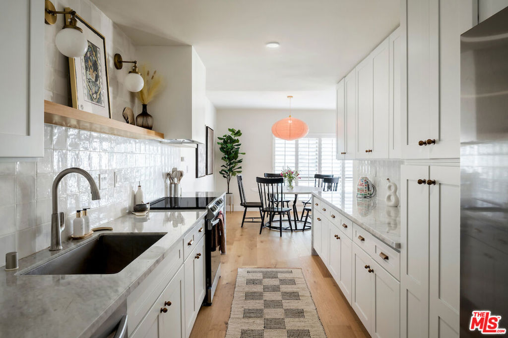 651 Wilcox Avenue #3C