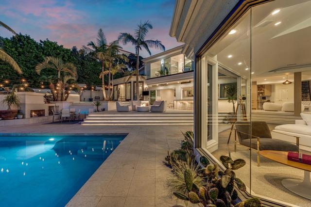 Detail Gallery Image 31 of 75 For 1904 via Casa Alta, La Jolla,  CA 92037 - 7 Beds | 7/2 Baths