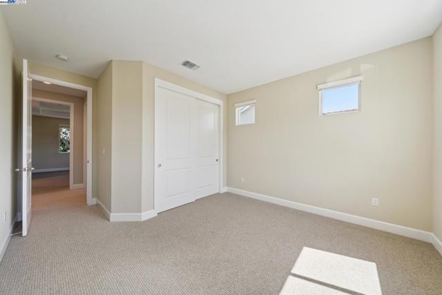 1305 Sunningdale Lane, Fairfield CA: https://media.crmls.org/mediaz/cfab7147-2d3a-4f69-8745-11bc18f9b5ac.jpg