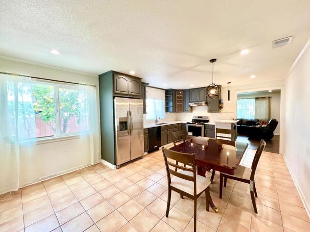 1151 Leeward Drive, San Jose CA: https://media.crmls.org/mediaz/cfad471f-229f-47db-b68a-d63b050714fc.jpg