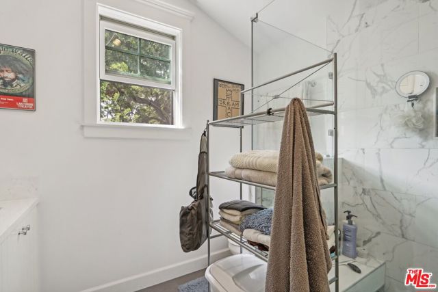 3143 Shelby Drive, Los Angeles CA: https://media.crmls.org/mediaz/cfad8715-9afa-422a-9d10-99f287f6b848.jpg