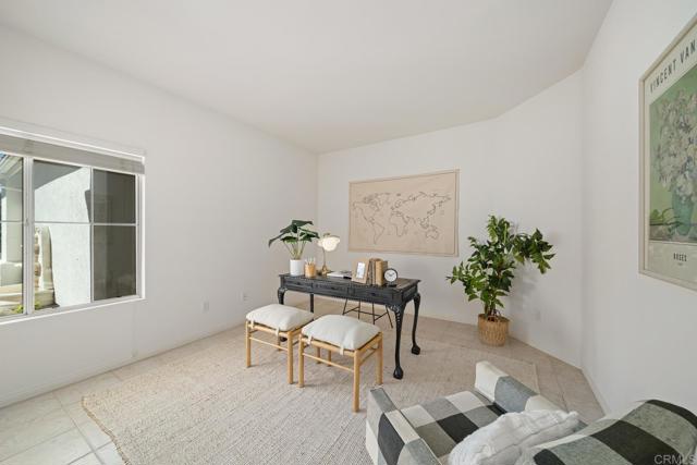 326 Justina Drive, Oceanside CA: https://media.crmls.org/mediaz/cfaebe72-5e5e-4db1-8008-fde950874728.jpg