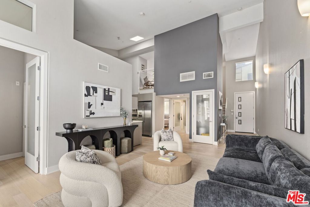 600 S Ridgeley Drive #PH11
