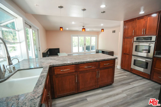 19616 Pine Valley Avenue, Porter Ranch CA: https://media.crmls.org/mediaz/cfafc90f-b389-453c-97e6-786b662283a6.jpg