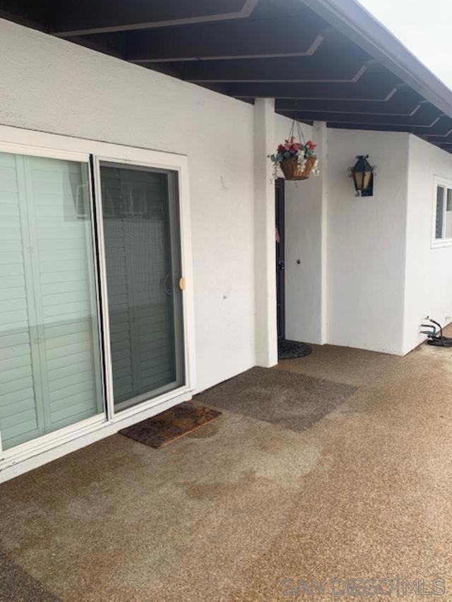 16599 Caminito Vecinos, San Diego CA: https://media.crmls.org/mediaz/cfaff0c3-fab8-4b79-a99b-c3c136402c7c.jpg