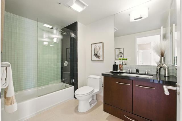 3208 Pierce Street, San Francisco CA: https://media.crmls.org/mediaz/cfb18bbd-f426-4a75-939d-2e1cb95e2912.jpg