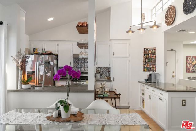 12311 Pacific Avenue, Los Angeles CA: https://media.crmls.org/mediaz/cfb1ec40-1b5e-470e-9c9a-9d0162e2a6bf.jpg